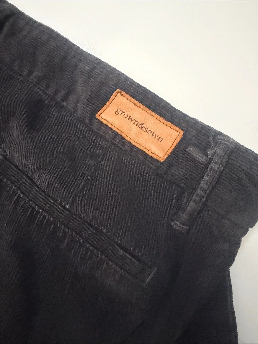 Grown & Sewn The Independent Men’s Corduroy Slim Pants Size 33 Espresso